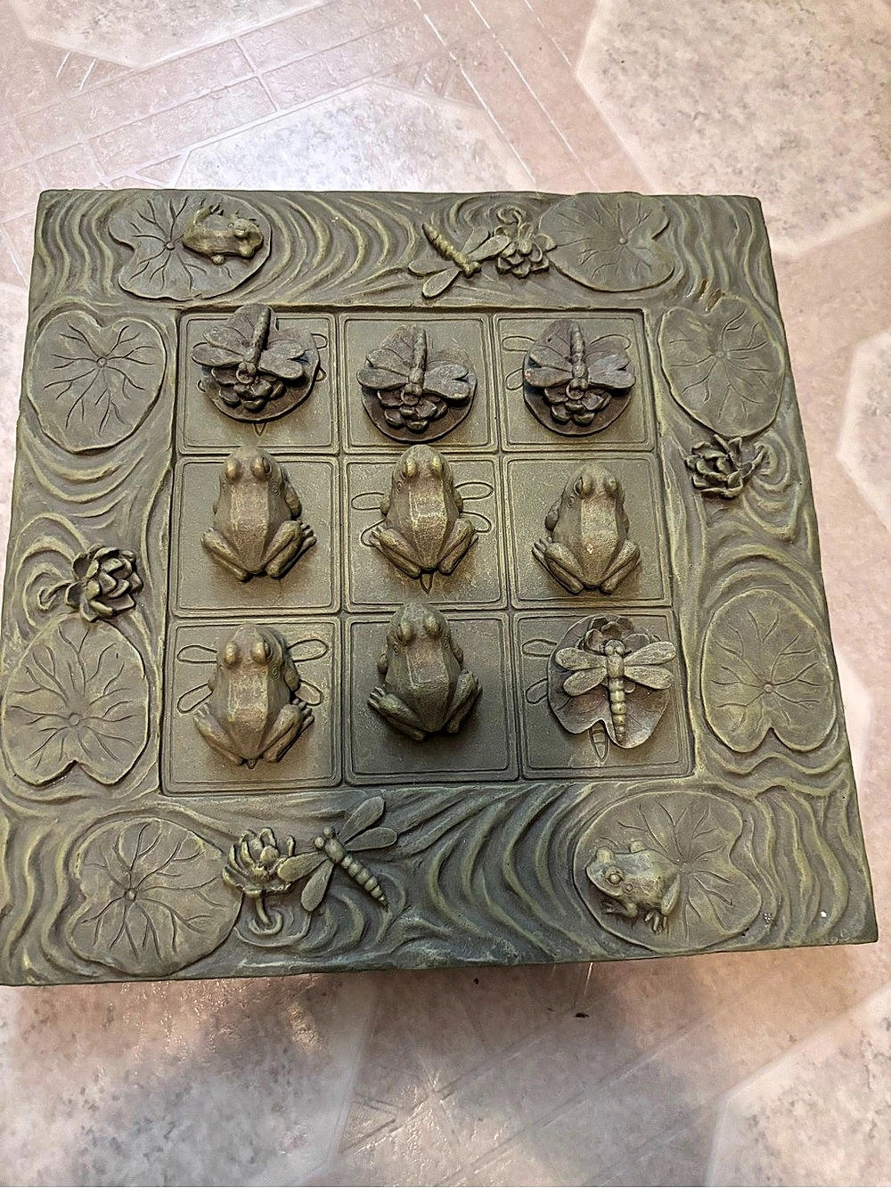 Frog & Dragonfly Board Game in Green